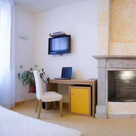 Residenza Domizia Pensionat 4*