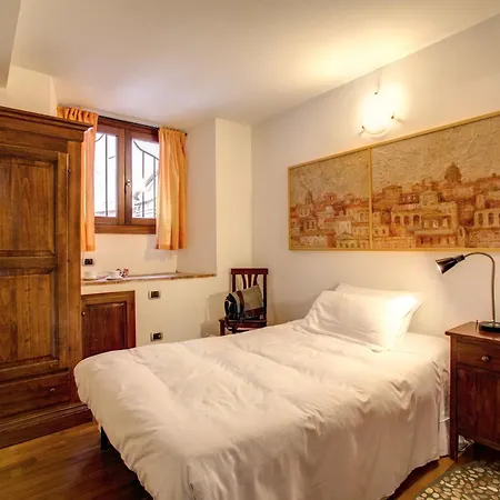 Residenza Domizia בית הארחה 4*