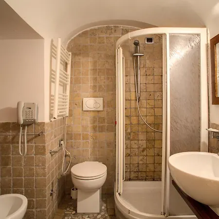 בית הארחה Residenza Domizia רומא